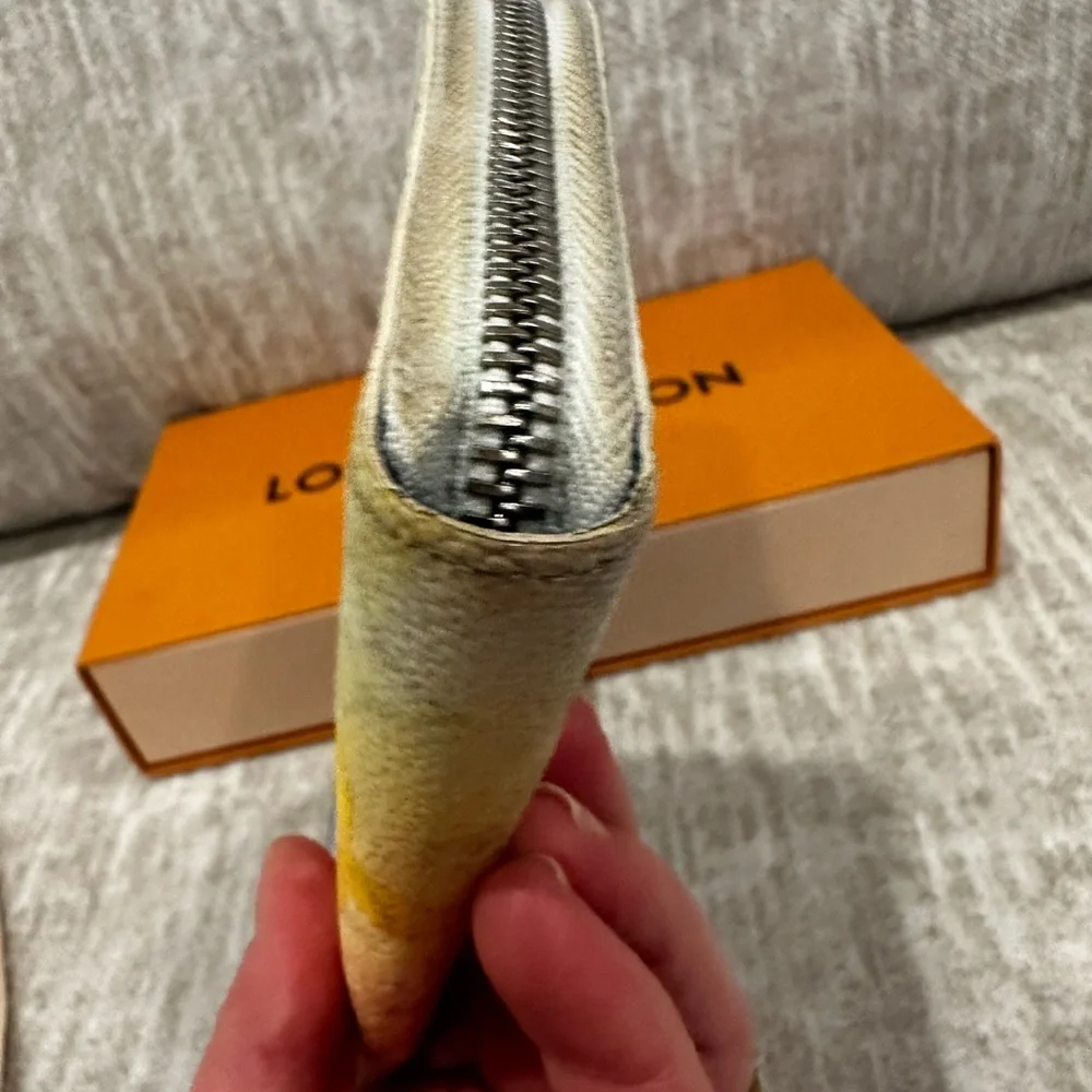 ✨💎COLLECTIBLE 💎✨LOUIS VUITTON Watercolor Zippy Organizer wallet w/COA,Dusty - Picture 9 of 12